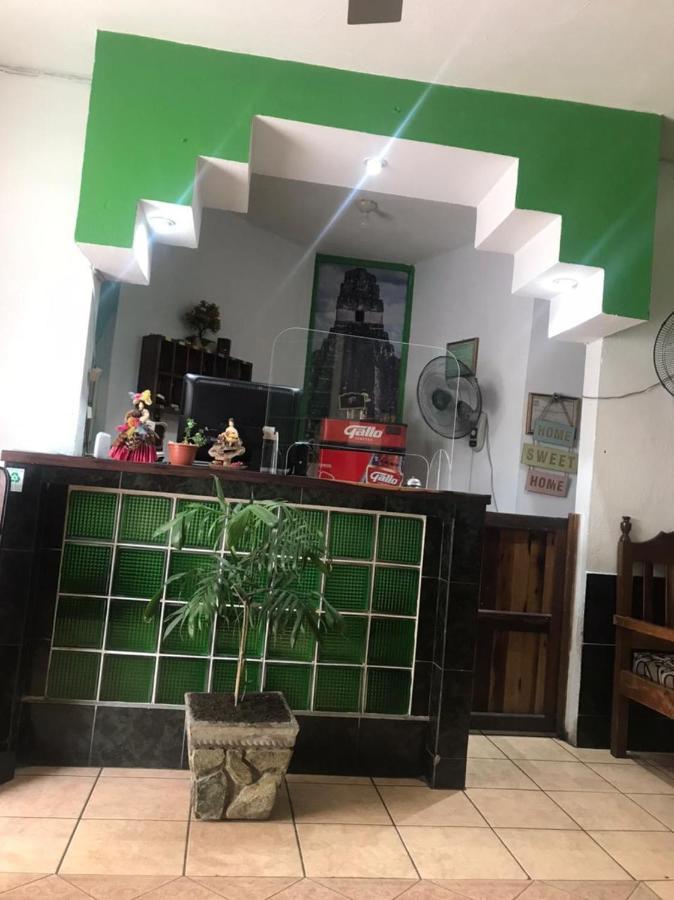 Green Monkey Hostel Flores Εξωτερικό φωτογραφία